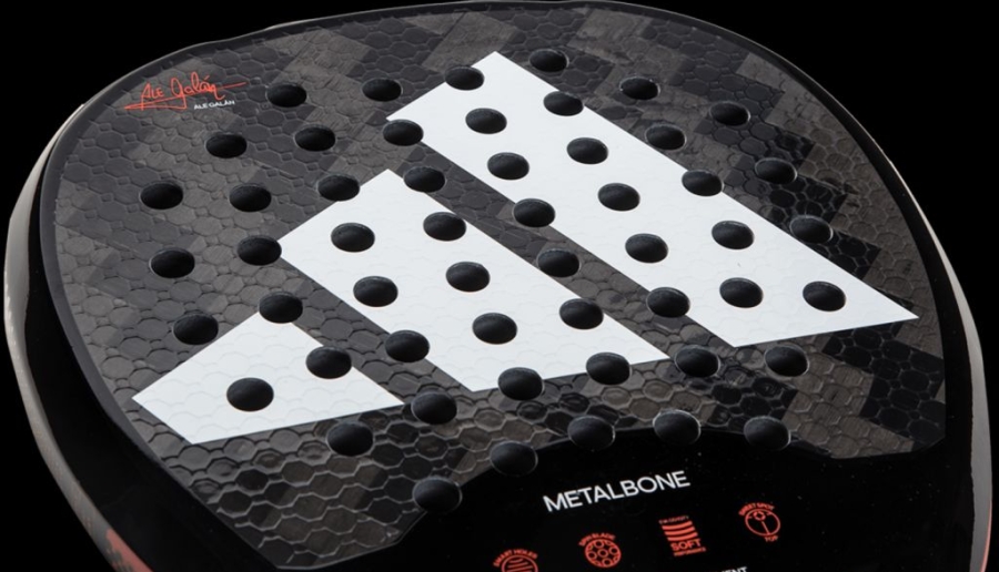 The new Metalbone 3.2: A top racket to attack